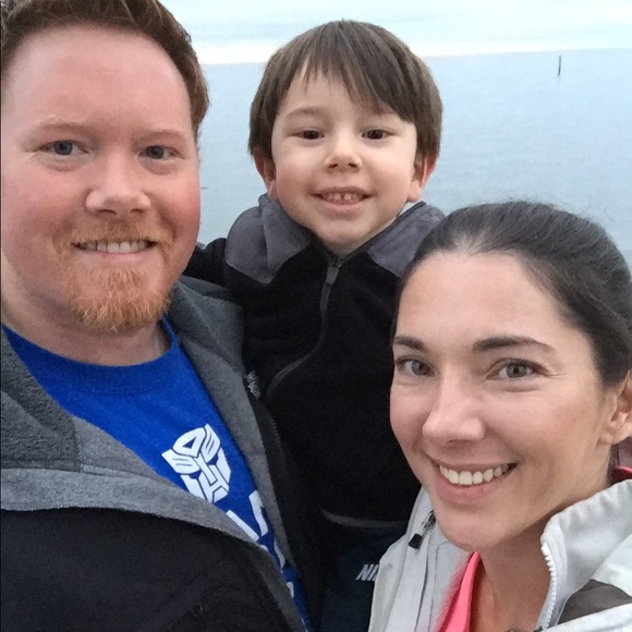 Meet your Posher, Jennifer - Picture 3 of 8